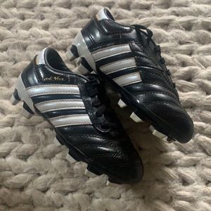 Kids size 11 Adidas soccer cleats